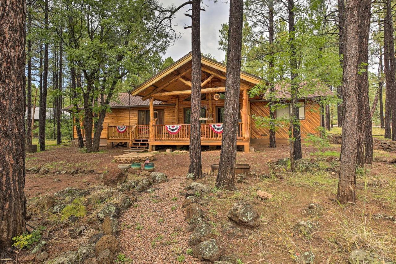 Lush Pinetop Retreat With Large Deck And Wooded Yard! 외부 사진