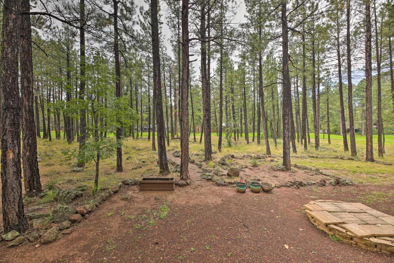 Lush Pinetop Retreat With Large Deck And Wooded Yard! 외부 사진