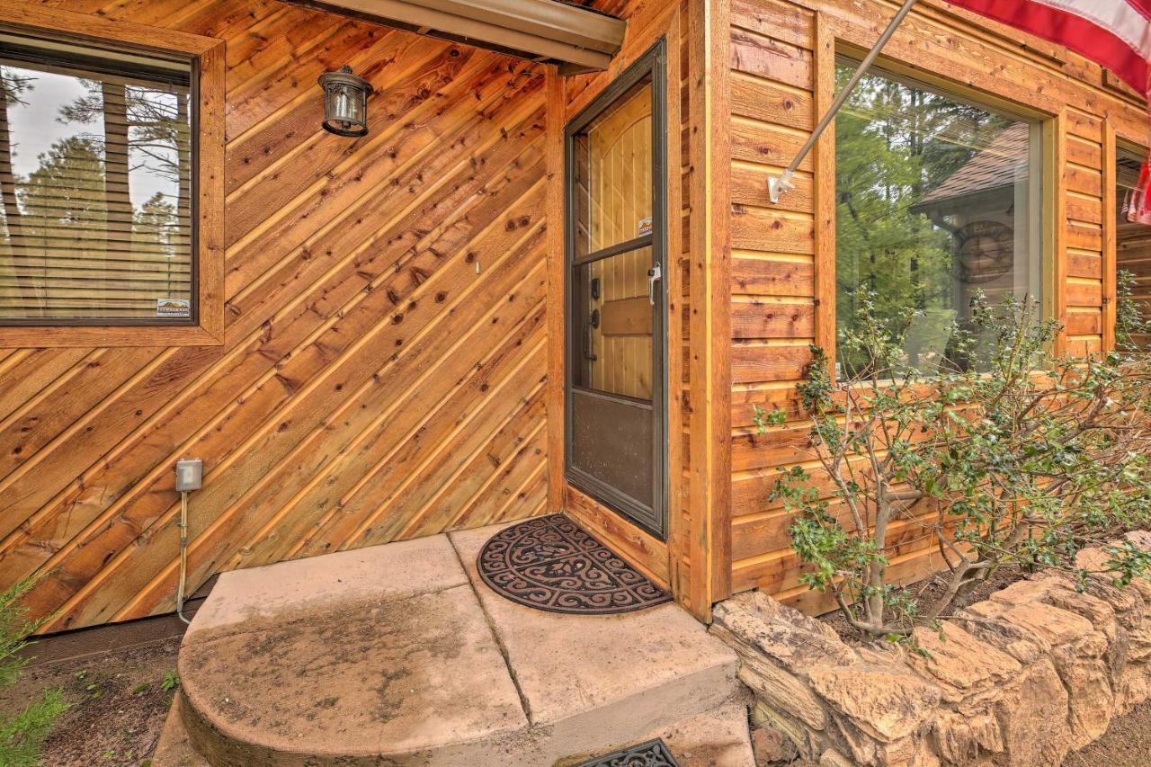 Lush Pinetop Retreat With Large Deck And Wooded Yard! 외부 사진